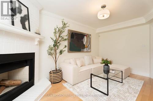 1486 Emerson Lane, Mississauga, ON - Indoor Photo Showing Living Room With Fireplace