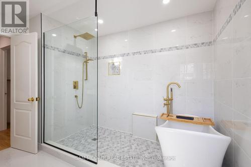 1486 Emerson Lane, Mississauga, ON - Indoor Photo Showing Bathroom