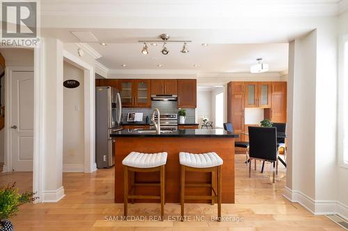 1486 Emerson Lane, Mississauga, ON - Indoor Photo Showing Kitchen