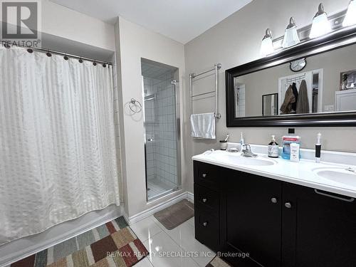 118 Wexford Road, Brampton, ON - Indoor Photo Showing Bathroom