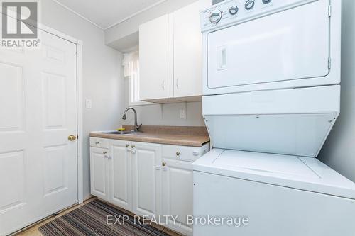 69 Lord Simcoe Drive, Brampton, ON - Indoor Photo Showing Laundry Room