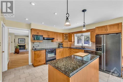 5171 Algonquin Road, Brockville, ON - Indoor Photo Showing Kitchen