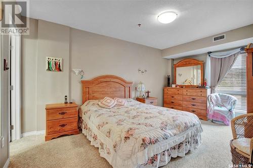 506 902 Spadina Crescent E, Saskatoon, SK - Indoor Photo Showing Bedroom