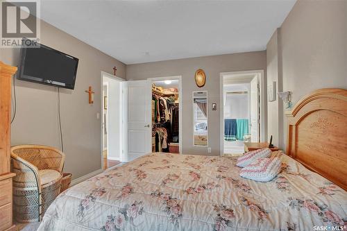 506 902 Spadina Crescent E, Saskatoon, SK - Indoor Photo Showing Bedroom