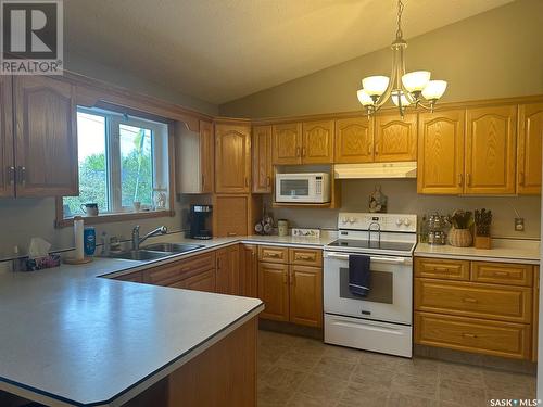 905 Sinotte Crescent, La Ronge, SK - Indoor Photo Showing Kitchen With Double Sink