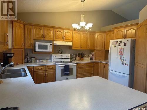 905 Sinotte Crescent, La Ronge, SK - Indoor Photo Showing Kitchen With Double Sink