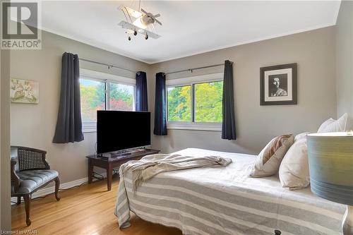 211 West River Road, Cambridge, ON - Indoor Photo Showing Bedroom