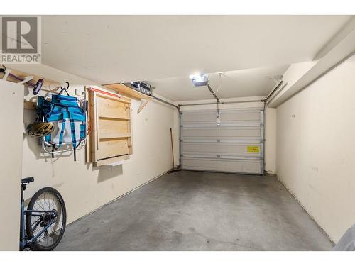 1390 Dilworth Crescent Unit# 110, Kelowna, BC - Indoor Photo Showing Garage
