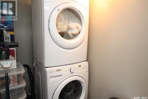 203 415 Maningas Bend, Saskatoon, SK - Indoor Photo Showing Laundry Room