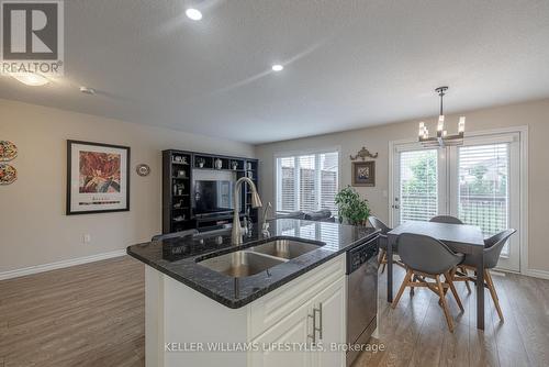 3413 Castle Rock Place, London, ON - Indoor Photo Showing Kitchen With Double Sink