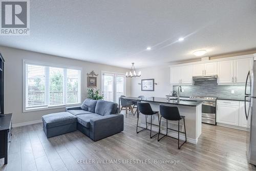 3413 Castle Rock Place, London, ON - Indoor Photo Showing Kitchen With Upgraded Kitchen