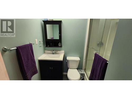 7887 Thompson Drive, Prince George, BC - Indoor Photo Showing Bathroom