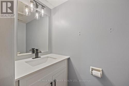 44 - 1133 Ritson Road N, Oshawa, ON - Indoor Photo Showing Bathroom