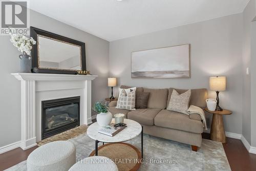 473 Nottingham Crescent, Oshawa, ON - Indoor Photo Showing Living Room With Fireplace