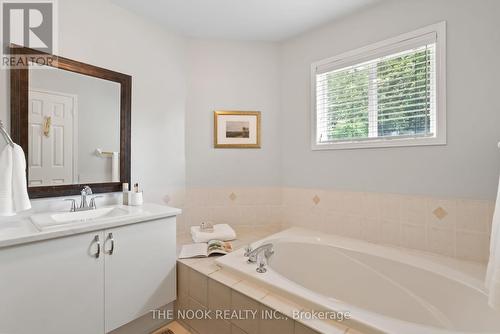 473 Nottingham Crescent, Oshawa, ON - Indoor Photo Showing Bathroom