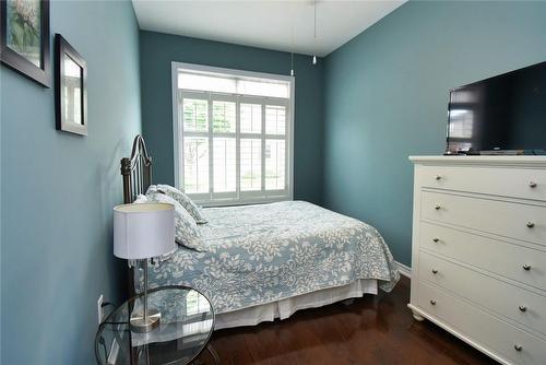 26 Toulon Avenue, Hamilton, ON - Indoor Photo Showing Bedroom
