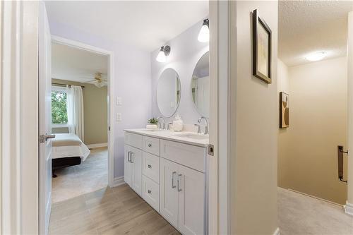 5610 Montevideo Road|Unit #70, Mississauga, ON - Indoor Photo Showing Bathroom