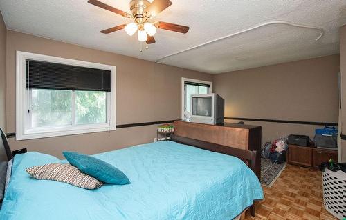 73 Fonthill Road, Hamilton, ON - Indoor Photo Showing Bedroom