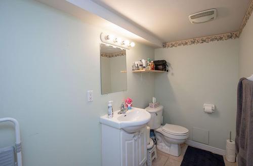 73 Fonthill Road, Hamilton, ON - Indoor Photo Showing Bathroom
