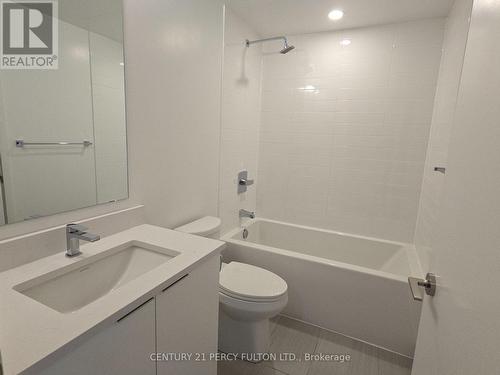 320 - 2033 Kennedy Road, Toronto, ON - Indoor Photo Showing Bathroom