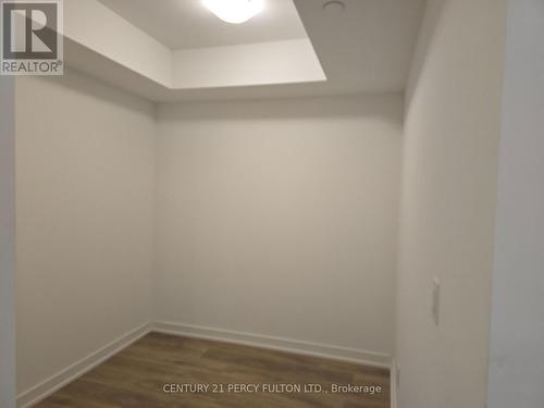 320 - 2033 Kennedy Road, Toronto, ON - Indoor Photo Showing Other Room