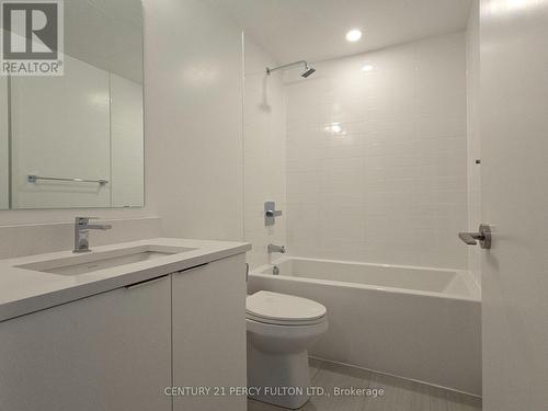 320 - 2033 Kennedy Road, Toronto, ON - Indoor Photo Showing Bathroom