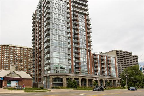 551 Maple Avenue|Unit #814, Burlington, ON - Outdoor With Balcony With Facade