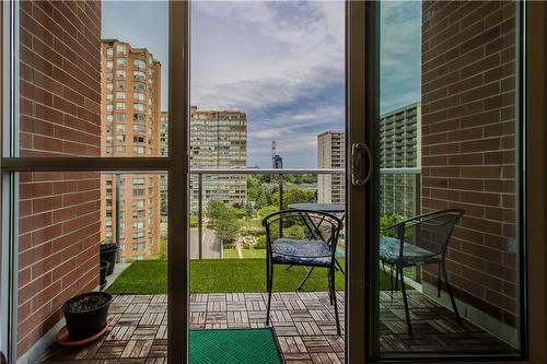 551 Maple Avenue|Unit #814, Burlington, ON -  Photo Showing Other Room