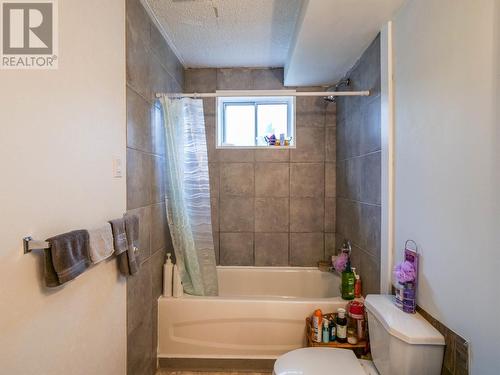 807 Avery Avenue, Quesnel, BC - Indoor Photo Showing Bathroom