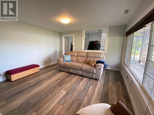 1738 Rushbrook Avenue, Prince Rupert, BC - Indoor Photo Showing Living Room