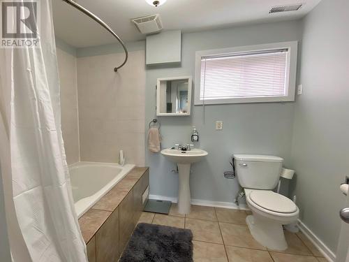 1738 Rushbrook Avenue, Prince Rupert, BC - Indoor Photo Showing Bathroom