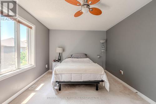 31 Megan Crescent, Barrie, ON - Indoor Photo Showing Bedroom