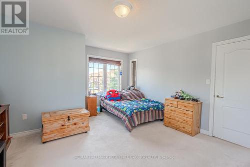 31 Megan Crescent, Barrie, ON - Indoor Photo Showing Bedroom