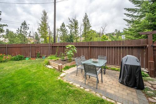548 Burns Street, Penticton, BC - Outdoor With Deck Patio Veranda With Backyard