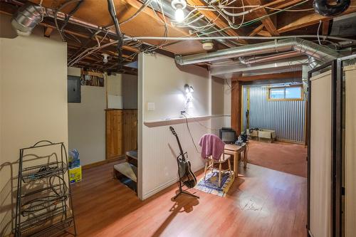 548 Burns Street, Penticton, BC - Indoor Photo Showing Basement