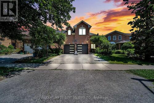 5201 Champlain Trail, Mississauga, ON - Outdoor