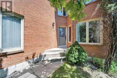 5201 Champlain Trail, Mississauga, ON - Outdoor With Exterior