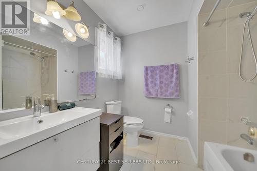 5201 Champlain Trail, Mississauga, ON - Indoor Photo Showing Bathroom