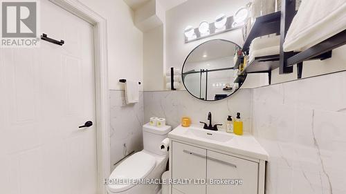 76 Eglinton Street, Kawartha Lakes, ON - Indoor Photo Showing Bathroom