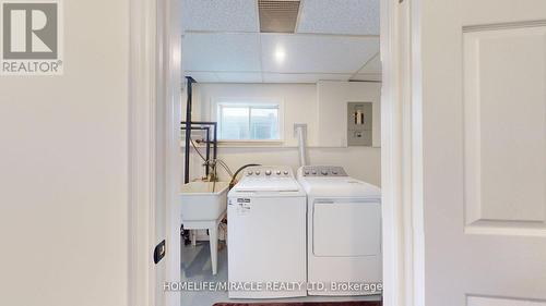 76 Eglinton Street, Kawartha Lakes, ON - Indoor Photo Showing Laundry Room