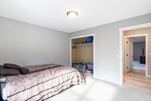 1623 Sunrise Road, Kelowna, BC - Indoor Photo Showing Bedroom