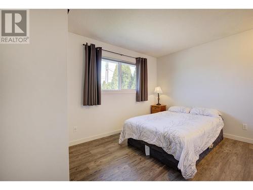2653 Springfield Road, Kelowna, BC - Indoor Photo Showing Bedroom