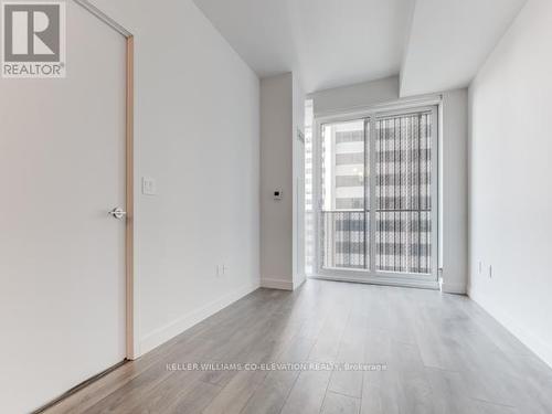 2103 - 8 Eglinton Avenue E, Toronto, ON - Indoor Photo Showing Other Room