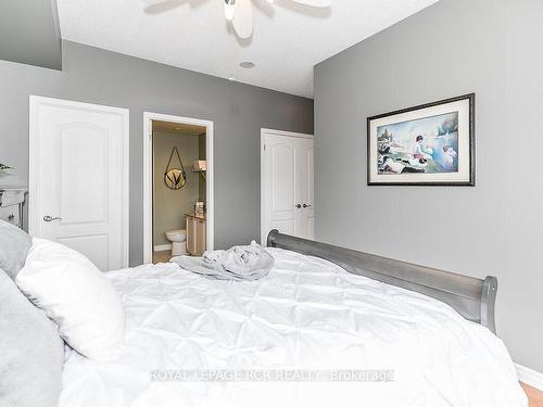 608-699 Aberdeen Blvd, Midland, ON - Indoor Photo Showing Bedroom