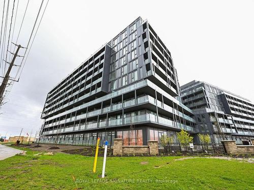 B801-3200 Dakota Common St, Burlington, ON - Outdoor With Balcony