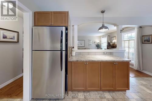 11 Parkside Drive, Kawartha Lakes, ON - Indoor Photo Showing Kitchen