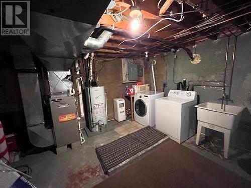 30 Bethune Avenue, Long Sault, ON - Indoor Photo Showing Laundry Room