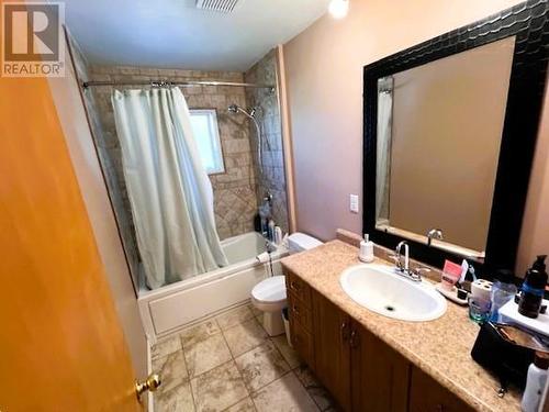 30 Bethune Avenue, Long Sault, ON - Indoor Photo Showing Bathroom