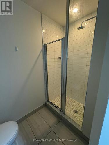 735 - 460 Adelaide Street E, Toronto, ON - Indoor Photo Showing Bathroom