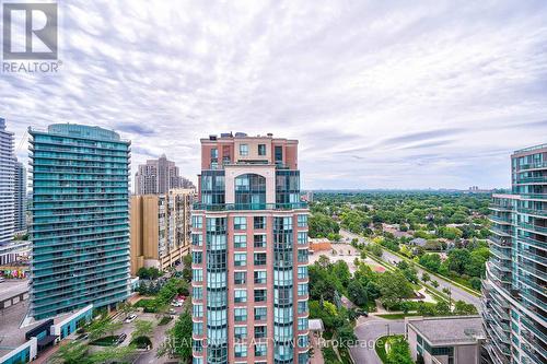 2203 - 7 Lorraine Drive, Toronto, ON - Outdoor